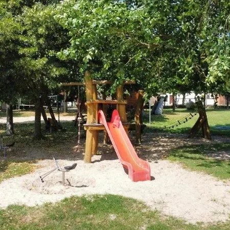 Gotland - Alte Schule Barlin דירה